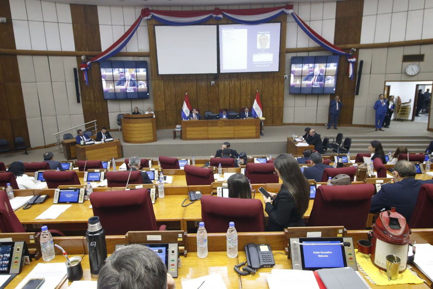 Presidente de Diputados ratifica compromiso con la educación durante jornada gubernamental en Cordillera