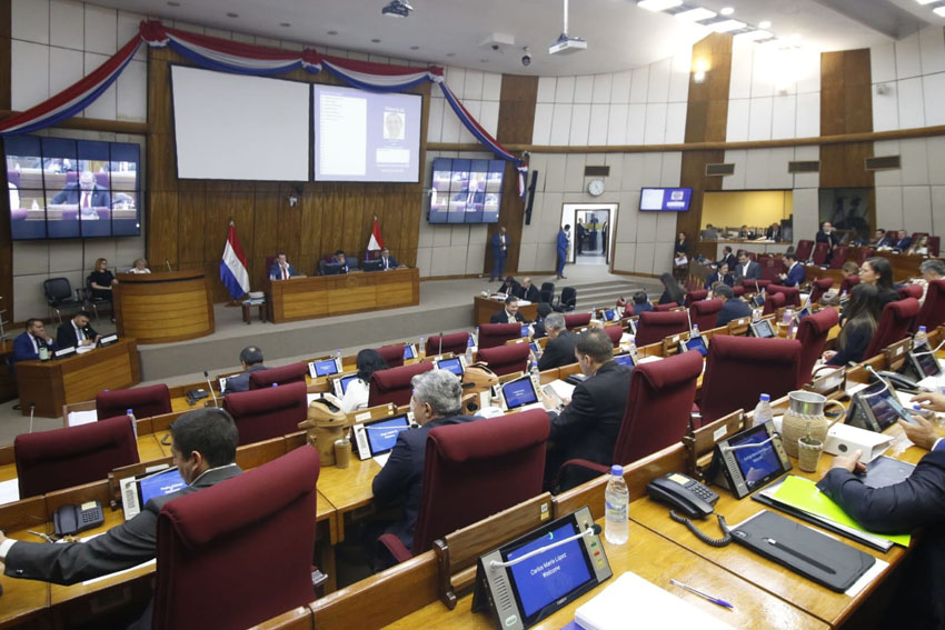 Presidente de Diputados ratifica compromiso con la educación durante jornada gubernamental en Cordillera