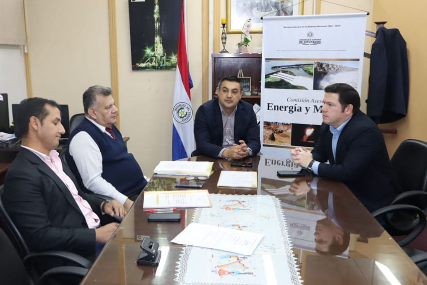 Presidente de Diputados ratifica compromiso con la educación durante jornada gubernamental en Cordillera