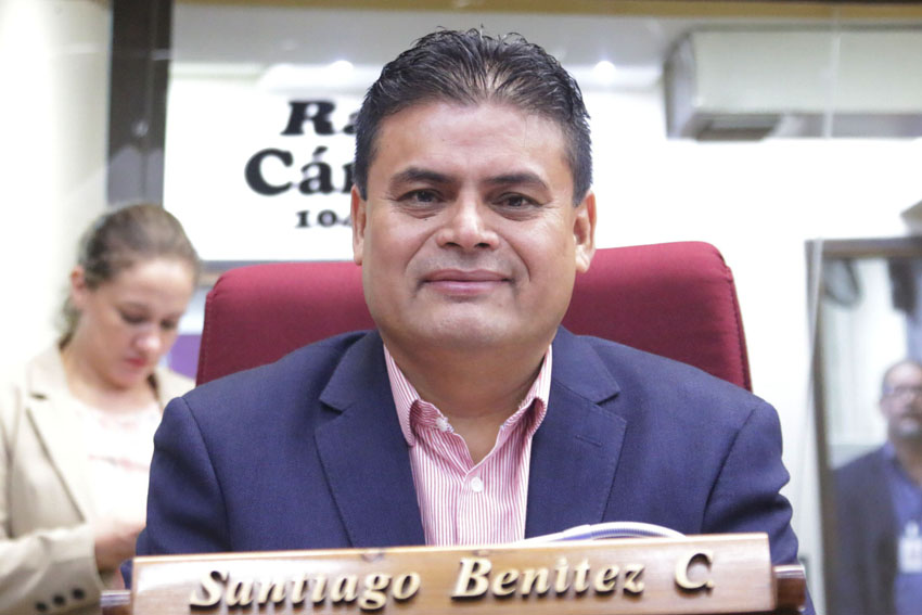 Presidente de Diputados ratifica compromiso con la educación durante jornada gubernamental en Cordillera