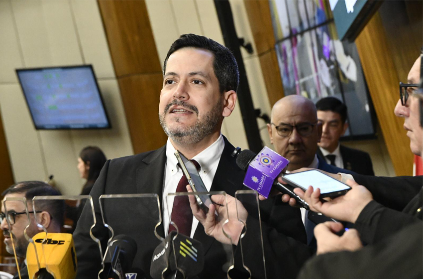 Presidente de Diputados ratifica compromiso con la educación durante jornada gubernamental en Cordillera