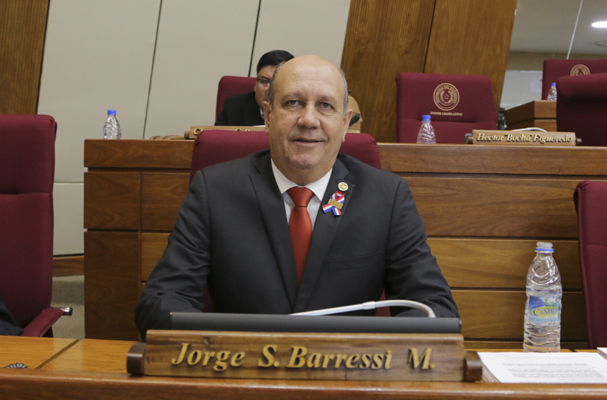 Presidente de Diputados ratifica compromiso con la educación durante jornada gubernamental en Cordillera
