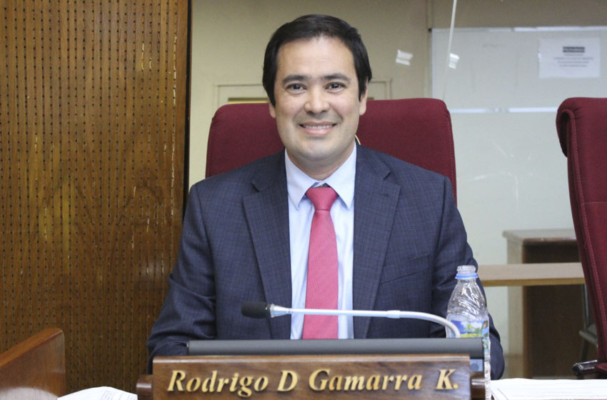 Presidente de Diputados ratifica compromiso con la educación durante jornada gubernamental en Cordillera