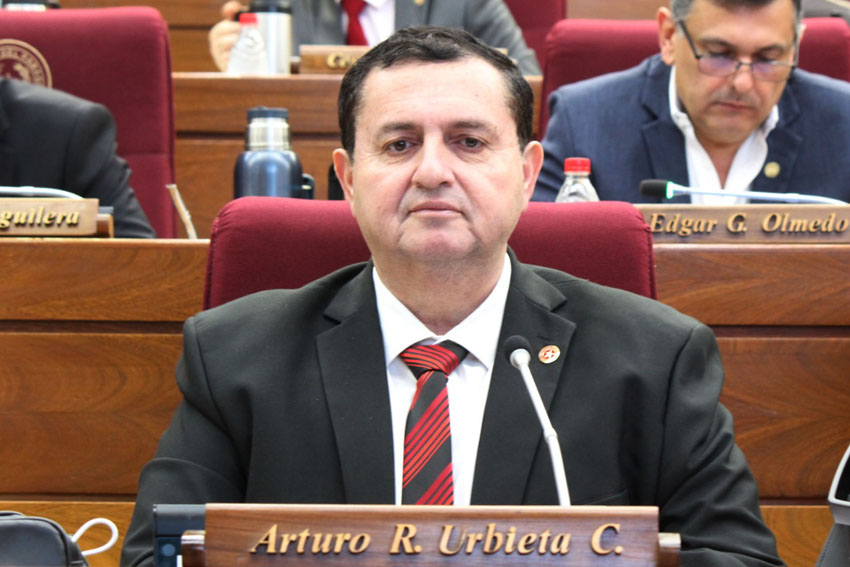 Presidente de Diputados ratifica compromiso con la educación durante jornada gubernamental en Cordillera