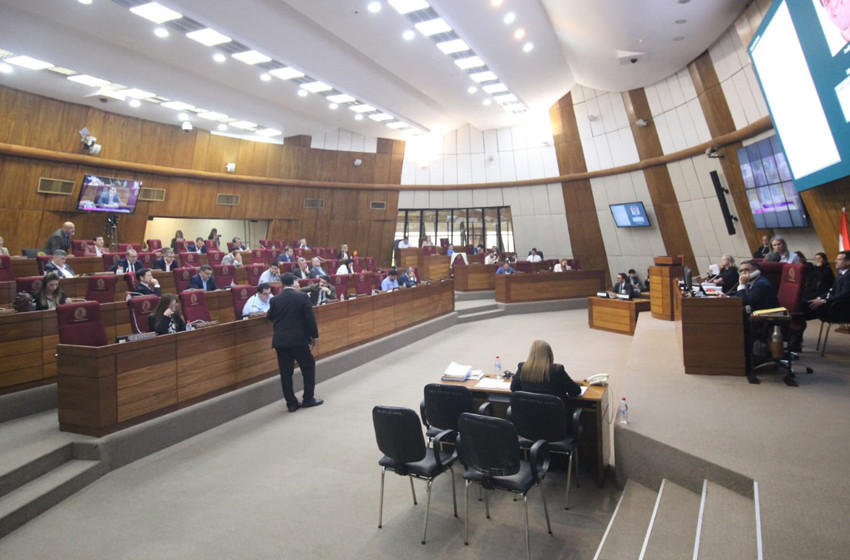 Presidente de Diputados ratifica compromiso con la educación durante jornada gubernamental en Cordillera
