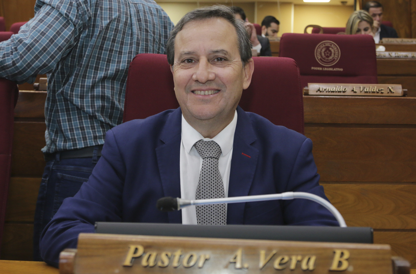 Presidente de Diputados ratifica compromiso con la educación durante jornada gubernamental en Cordillera