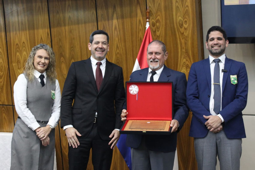 Presidente de Diputados ratifica compromiso con la educación durante jornada gubernamental en Cordillera
