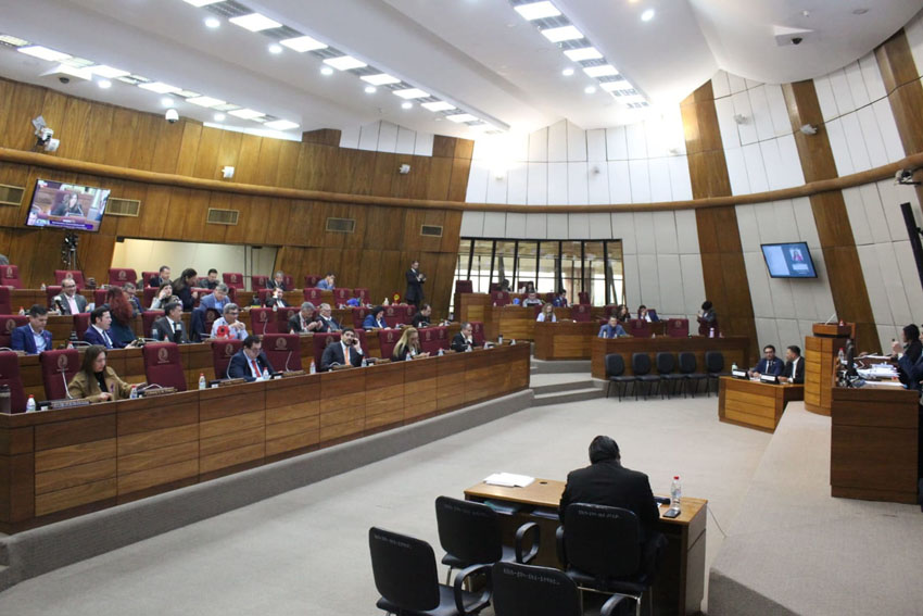 Presidente de Diputados ratifica compromiso con la educación durante jornada gubernamental en Cordillera