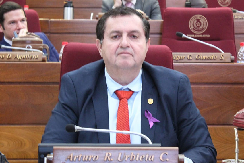 Presidente de Diputados ratifica compromiso con la educación durante jornada gubernamental en Cordillera