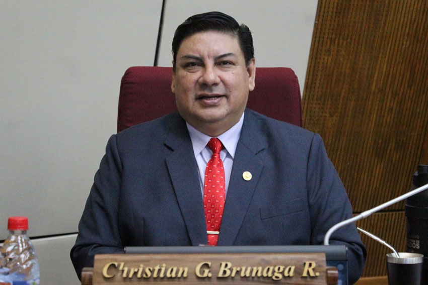 Presidente de Diputados ratifica compromiso con la educación durante jornada gubernamental en Cordillera