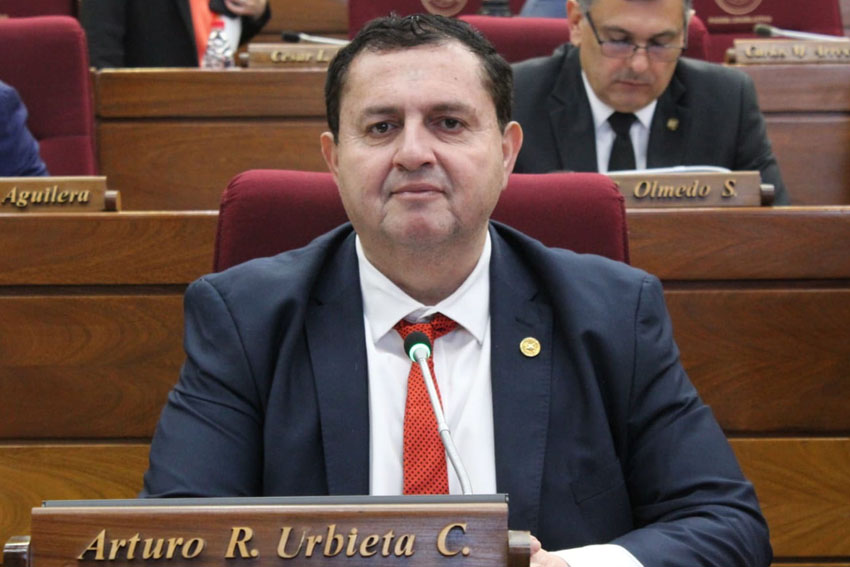 Presidente de Diputados ratifica compromiso con la educación durante jornada gubernamental en Cordillera