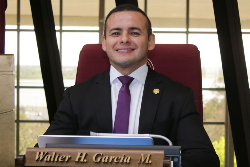 Presidente de Diputados ratifica compromiso con la educación durante jornada gubernamental en Cordillera