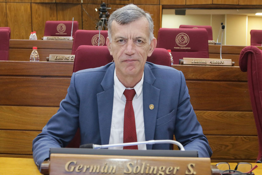 Presidente de Diputados ratifica compromiso con la educación durante jornada gubernamental en Cordillera