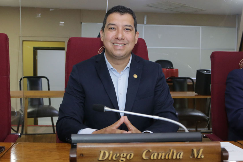 Presidente de Diputados ratifica compromiso con la educación durante jornada gubernamental en Cordillera
